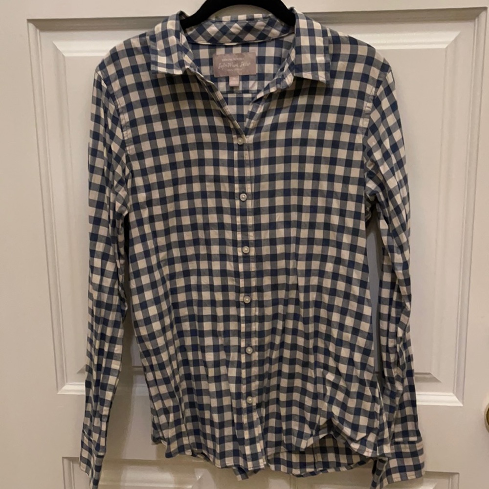 Soft flannel Banana Republic button down shirt, Size M